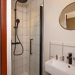 Ernest 3* Parigi