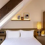 Ernest Hotel