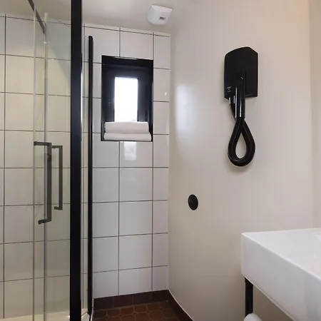 Ernest Hotel 3*