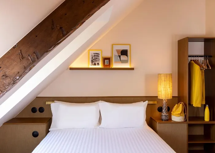 Ernest Otel Paris
