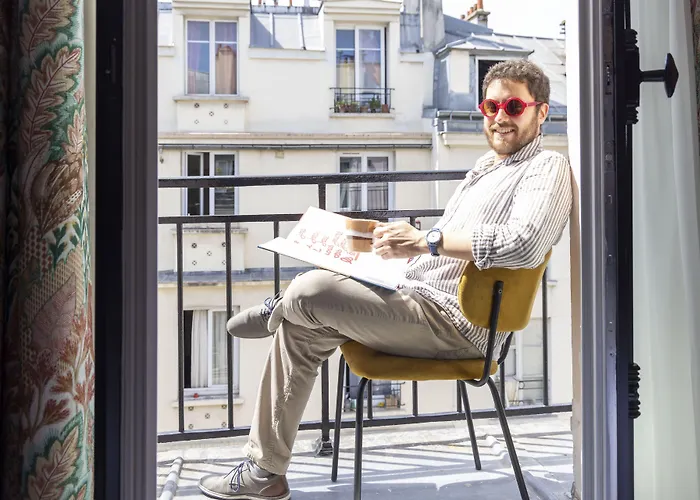 Ernest 3* Paris