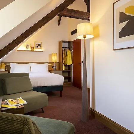 Otel Ernest 3*